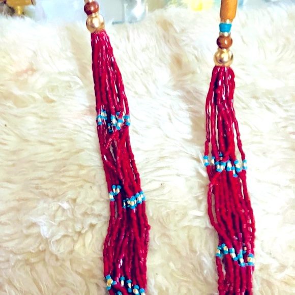 Signed C1946 Vintage Red Native American Style Seed Bead Necklace - Picture 2 of 7